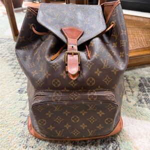 Louis Vuitton GM Montsouris Large Monogram Backpack in Brown. Vintage classic!